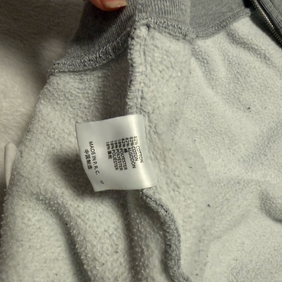 Brandy Melville Light Gray Zip-Up Sweater - Picture 4 of 4